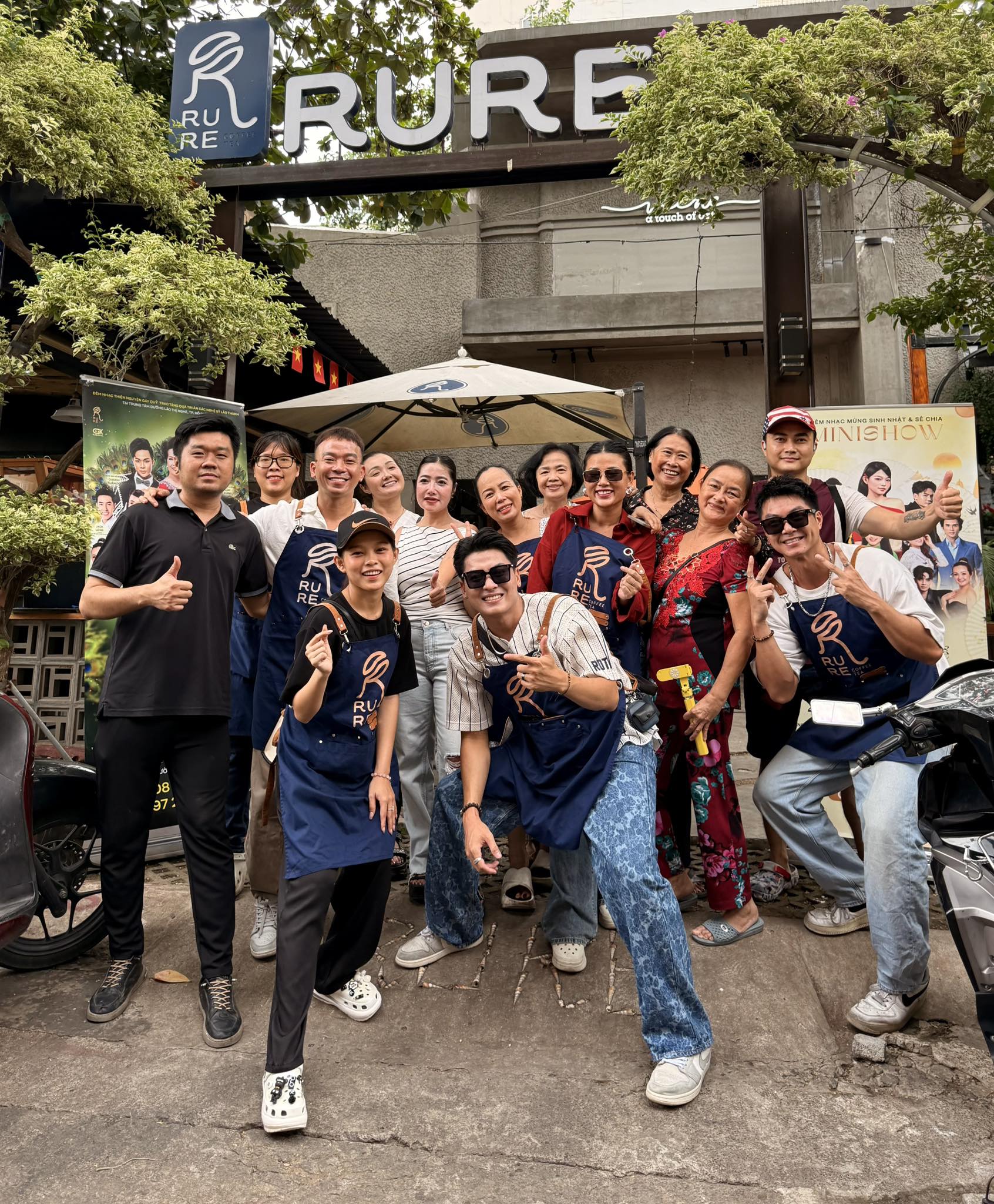 Không gian sinh hoạt cộng đồng tại Rure Coffee Tea